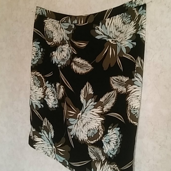 🟢 WHOWHAT WEAR Lovely Skirt - Picture 1 of 6